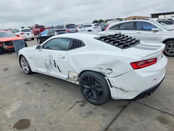 1G1FD1RS4J0103022 2018 CHEVROLET CAMARO - Image 2