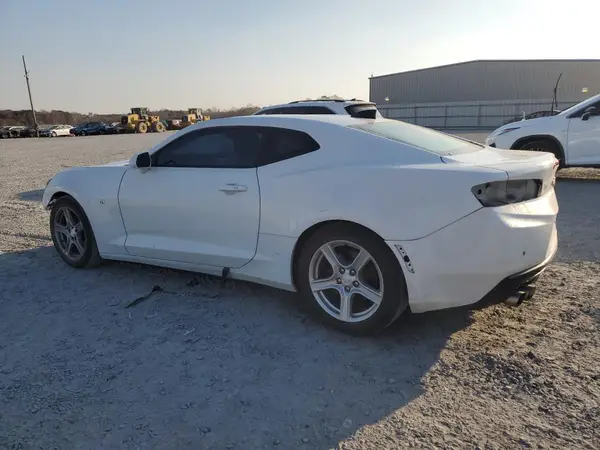 1G1FD1RS4J0147568 2018 CHEVROLET CAMARO - Image 2