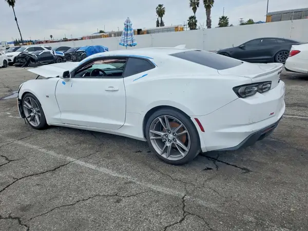 1G1FD1RS4M0115319 2021 CHEVROLET CAMARO - Image 2