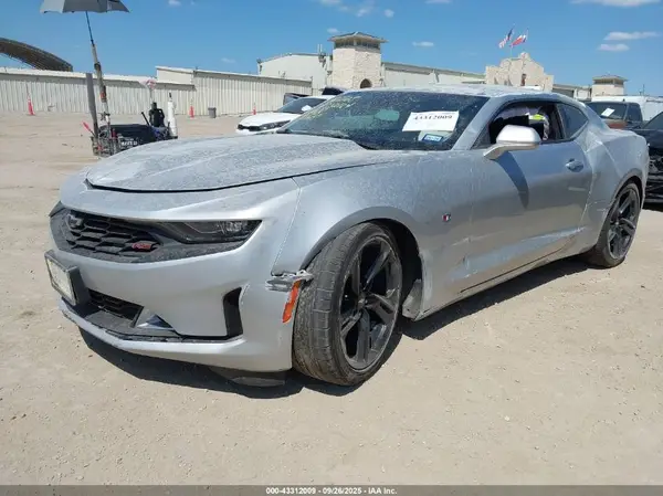 1G1FD1RS6K0151865 2019 CHEVROLET CAMARO - Image 2