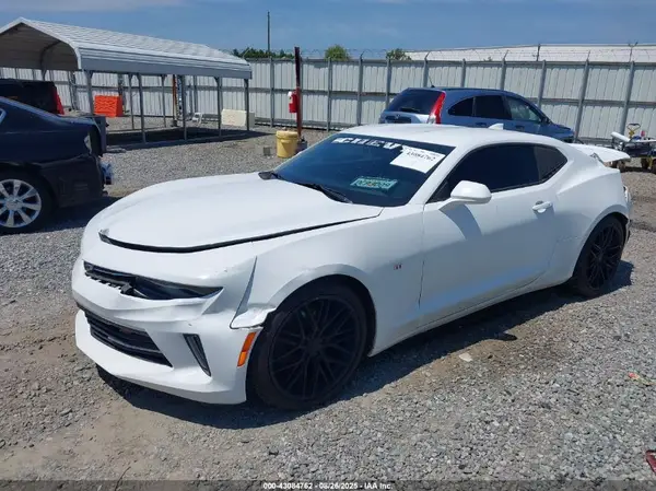 1G1FD1RS7J0145717 2018 CHEVROLET CAMARO - Image 2