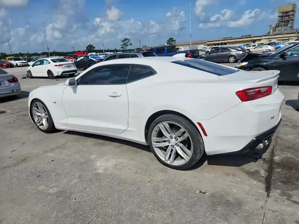 1G1FD1RS8J0144494 2018 CHEVROLET CAMARO - Image 2