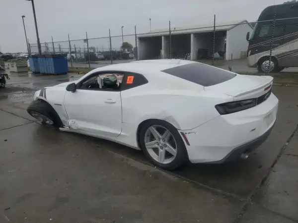 1G1FD1RS8J0190018 2018 CHEVROLET CAMARO - Image 2
