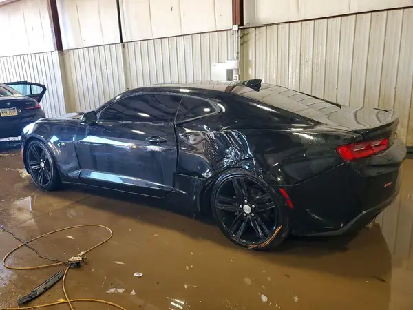 1G1FD1RS9J0117174 2018 CHEVROLET CAMARO - Image 2