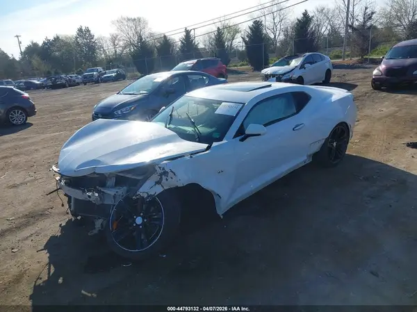 1G1FD1RS9J0143077 2018 CHEVROLET CAMARO - Image 2