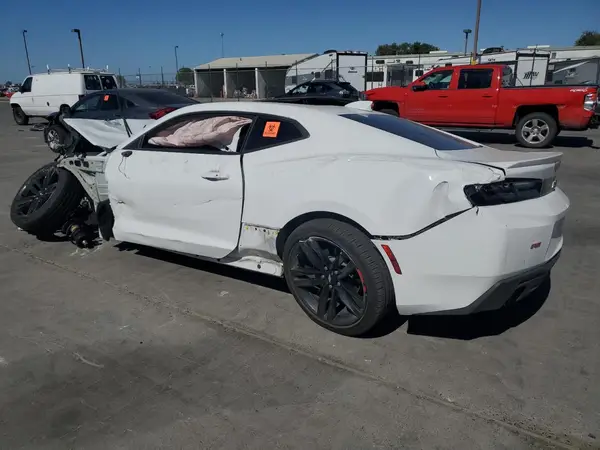 1G1FD1RX5J0150524 2018 CHEVROLET CAMARO - Image 2