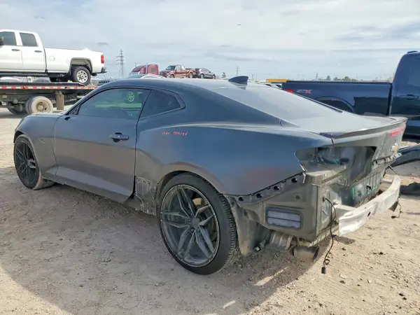 1G1FD1RX6H0175989 2017 CHEVROLET CAMARO - Image 2