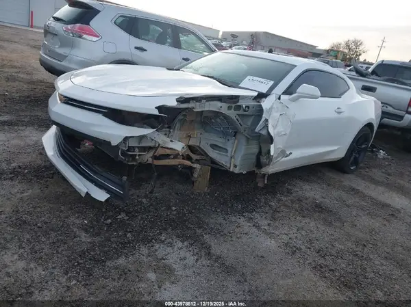 1G1FD1RX8H0149152 2017 CHEVROLET CAMARO - Image 2