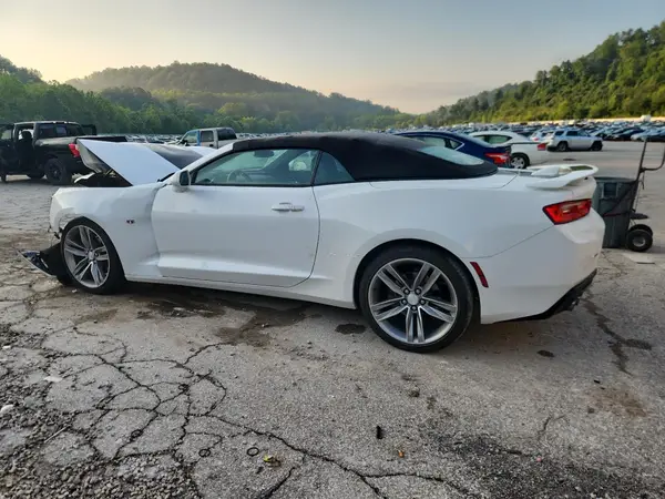 1G1FD3DS1J0173886 2018 CHEVROLET CAMARO - Image 2
