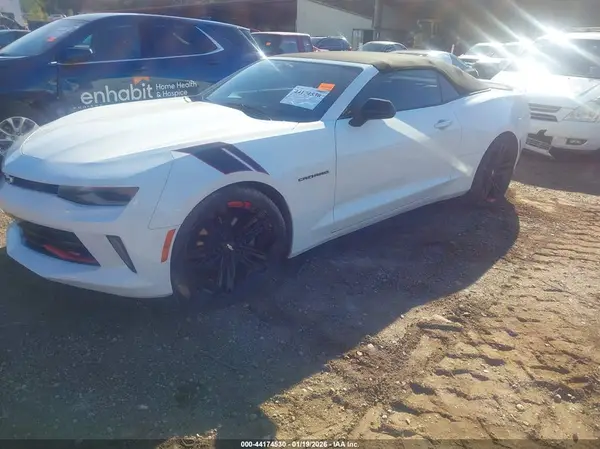 1G1FD3DSXJ0105621 2018 CHEVROLET CAMARO - Image 2
