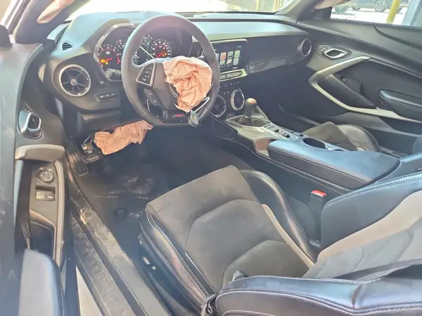 1G1FE1R70J0158561 2018 CHEVROLET CAMARO - Image 8