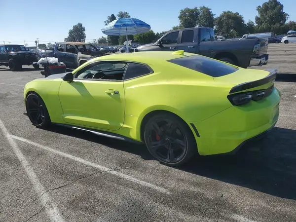 1G1FE1R70K0147643 2019 CHEVROLET CAMARO - Image 2