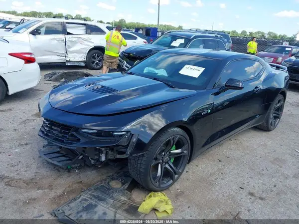 1G1FE1R70M0117464 2021 CHEVROLET CAMARO - Image 2