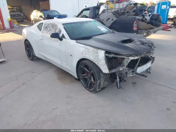 1G1FE1R70N0123010 2022 CHEVROLET CAMARO - Image 1