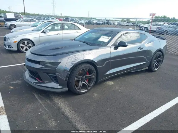 1G1FE1R71H0178750 2017 CHEVROLET CAMARO - Image 2