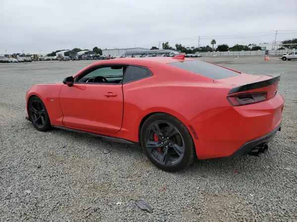 1G1FE1R71J0127321 2018 CHEVROLET CAMARO - Image 2