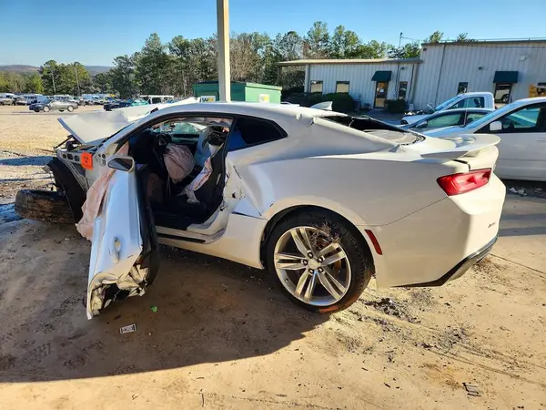 1G1FE1R71J0140845 2018 CHEVROLET CAMARO - Image 2