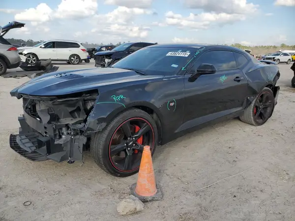 1G1FE1R71N0104708 2022 CHEVROLET CAMARO - Image 1