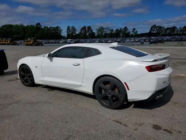 1G1FE1R72J0160831 2018 CHEVROLET CAMARO - Image 2