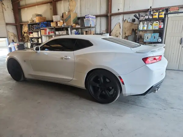 1G1FE1R72J0182134 2018 CHEVROLET CAMARO - Image 2