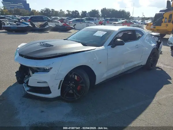 1G1FE1R72L0137049 2020 CHEVROLET CAMARO - Image 2