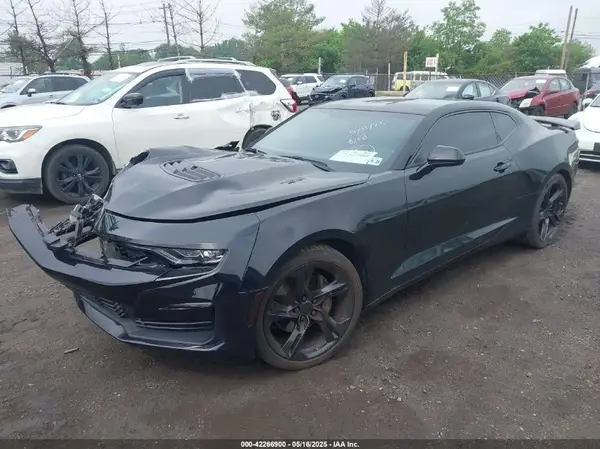 1G1FE1R72M0100214 2021 CHEVROLET CAMARO - Image 2