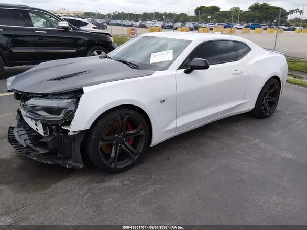 1G1FE1R73J0100184 2018 CHEVROLET CAMARO - Image 2