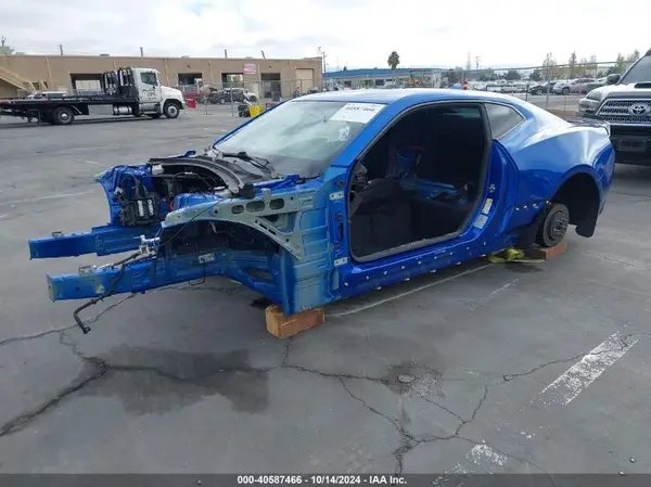 1G1FE1R73J0142354 2018 CHEVROLET CAMARO - Image 2