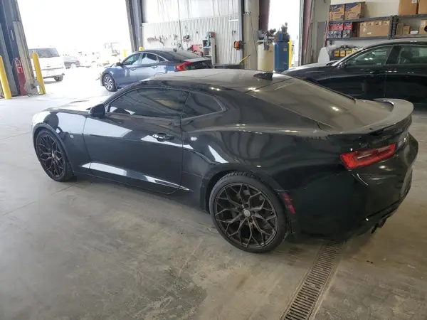 1G1FE1R73J0178433 2018 CHEVROLET CAMARO - Image 2
