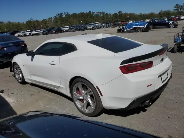 1G1FE1R74J0110352 2018 CHEVROLET CAMARO - Image 2