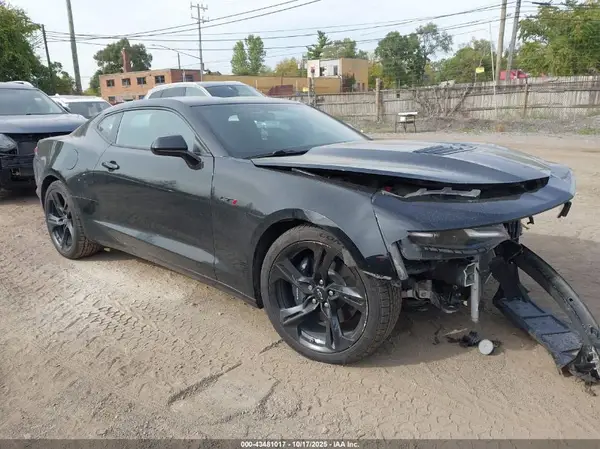 1G1FE1R74N0108638 2022 CHEVROLET CAMARO - Image 1