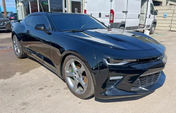 1G1FE1R75H0142916 2017 CHEVROLET CAMARO - Image 1