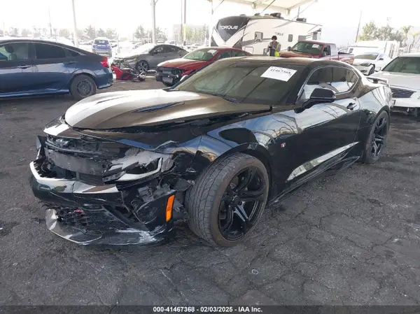 1G1FE1R75J0105077 2018 CHEVROLET CAMARO - Image 2