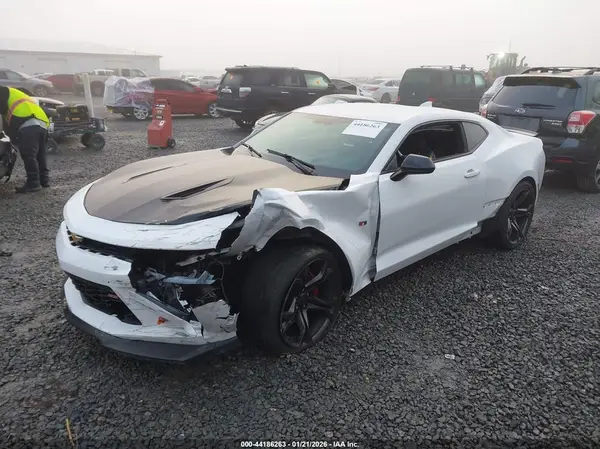 1G1FE1R76H0178811 2017 CHEVROLET CAMARO - Image 2