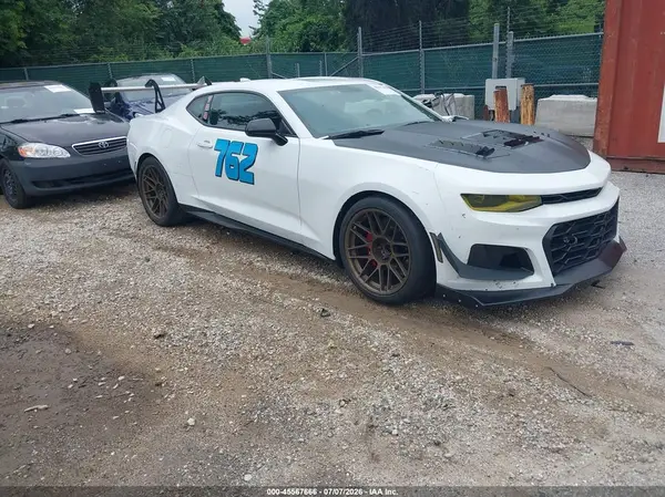 1G1FE1R76H0215050 2017 CHEVROLET CAMARO - Image 1