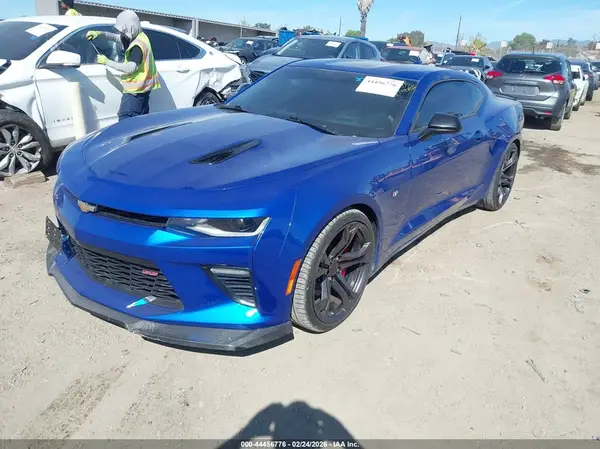 1G1FE1R76J0113575 2018 CHEVROLET CAMARO - Image 2