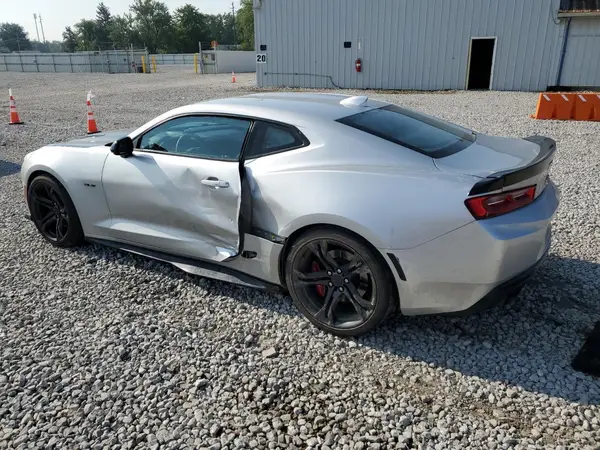 1G1FE1R76J0162839 2018 CHEVROLET CAMARO - Image 2
