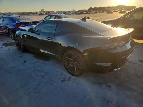 1G1FE1R76L0105933 2020 CHEVROLET CAMARO - Image 2