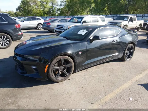 1G1FE1R77J0121751 2018 CHEVROLET CAMARO - Image 2