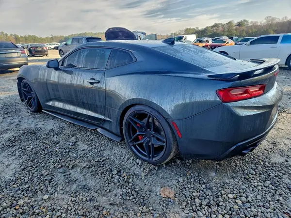1G1FE1R77J0156712 2018 CHEVROLET CAMARO - Image 2