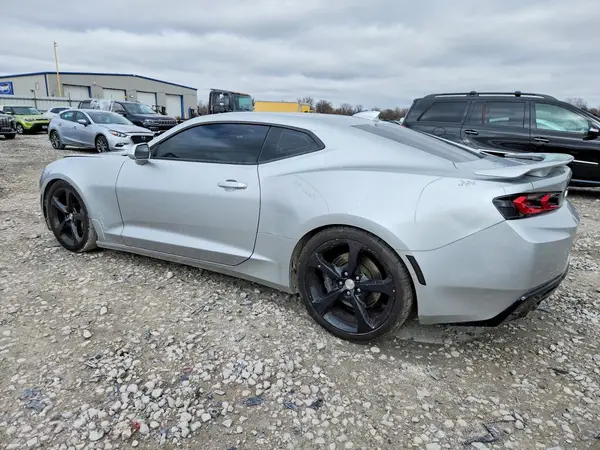 1G1FE1R77J0186339 2018 CHEVROLET CAMARO - Image 2