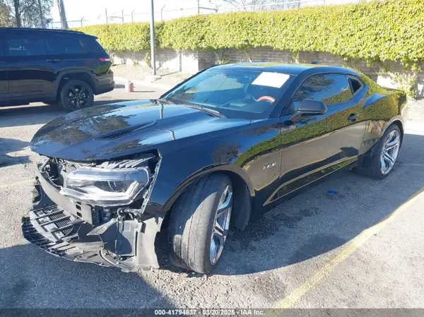 1G1FE1R78H0176719 2017 CHEVROLET CAMARO - Image 2