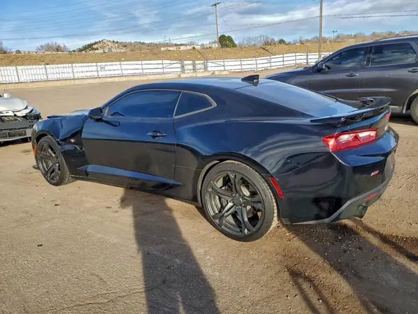 1G1FE1R79H0105464 2017 CHEVROLET CAMARO - Image 2