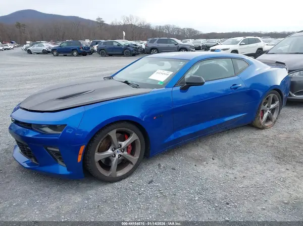 1G1FE1R79J0153195 2018 CHEVROLET CAMARO - Image 2