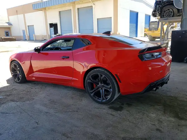 1G1FE1R79J0161765 2018 CHEVROLET CAMARO - Image 2