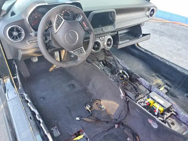 1G1FE1R79J0190585 2018 CHEVROLET CAMARO - Image 8