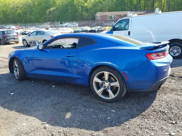 1G1FE1R7XJ0175576 2018 CHEVROLET CAMARO - Image 2