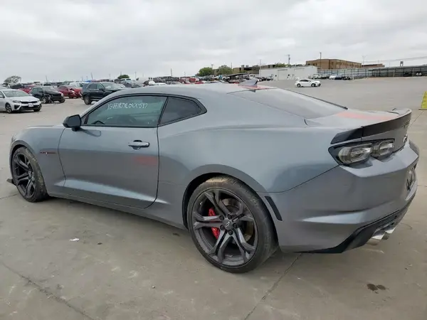 1G1FE1R7XL0100587 2020 CHEVROLET CAMARO - Image 2
