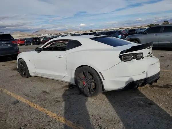 1G1FE1R7XL0100881 2020 CHEVROLET CAMARO - Image 2