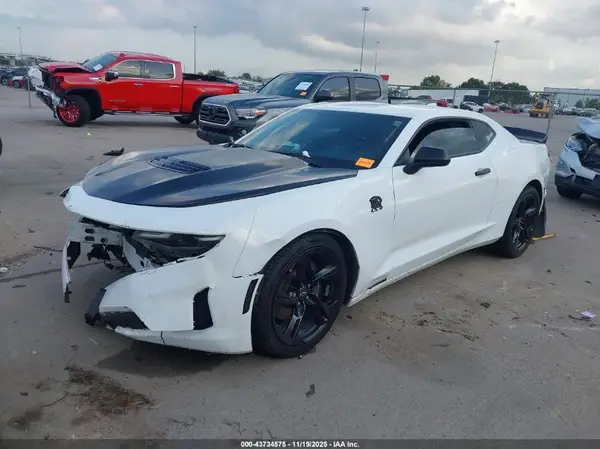 1G1FF1R70M0136013 2021 CHEVROLET CAMARO - Image 2